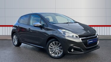 Peugeot 208 1.2 PureTech 82 Signature 5dr [Start Stop] Petrol Hatchback